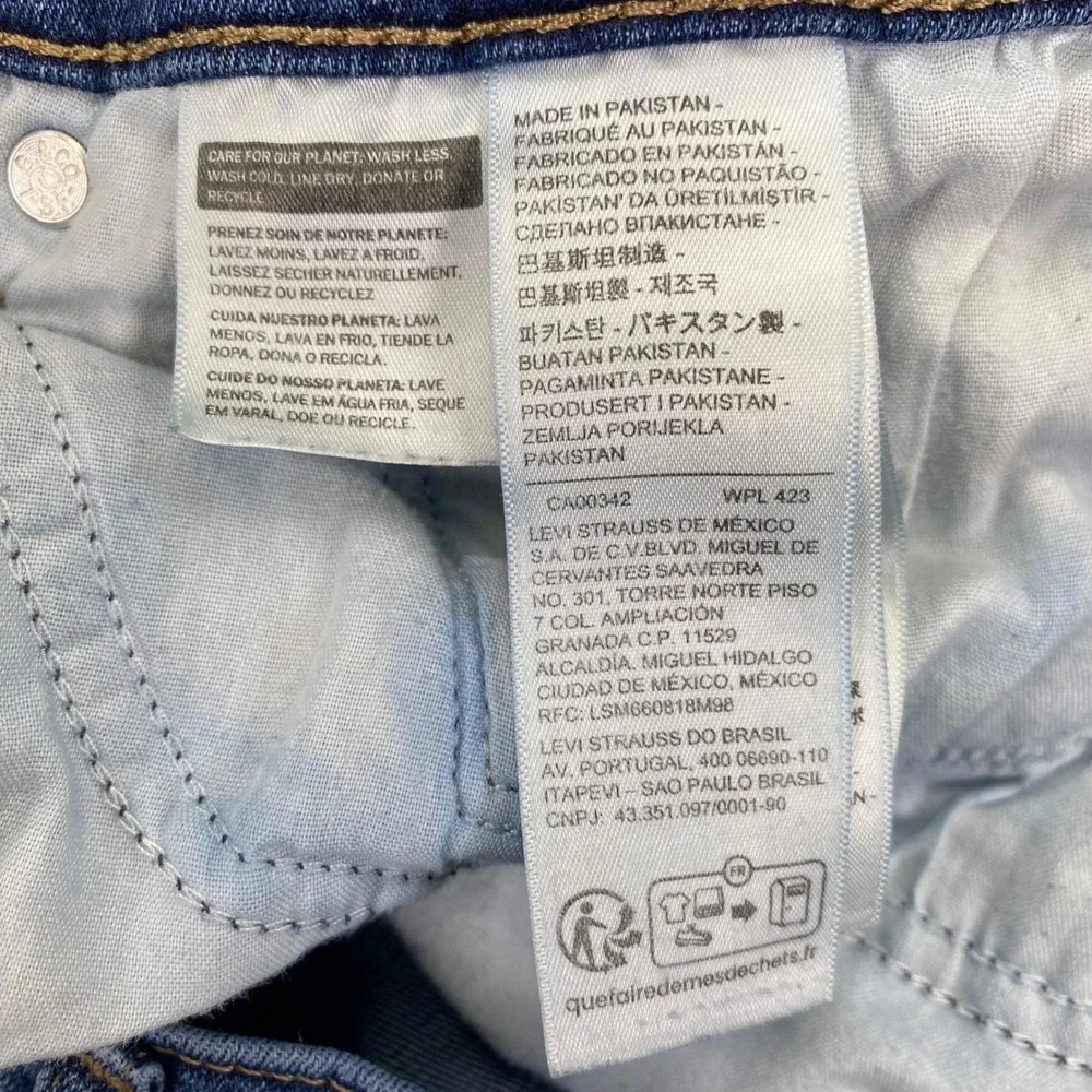 Levi Strauss Classic Bootcut Jeans Women 16S Blue Mid Rise Stretch (33.5x30)